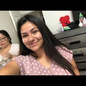 Meet your Posher, Ana